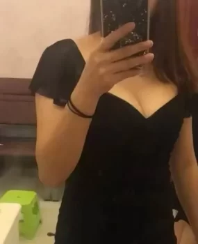 广州天河区刚下海小嫩肉，大劈叉，小劈叉，老汉推车倒挂蜡，很听话