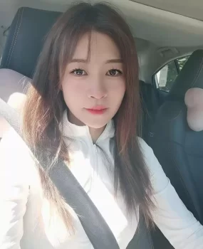 东方广场雅乐大美女