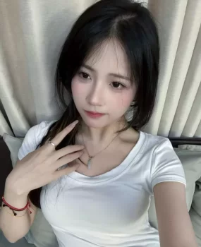 奉化年轻小姐姐