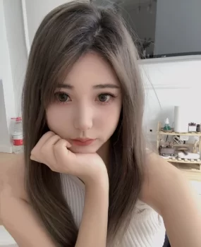 大学生02年陈婷婷