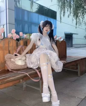 萝莉装JK制服二次元白虎妹妹酒吧气氛组下班兼