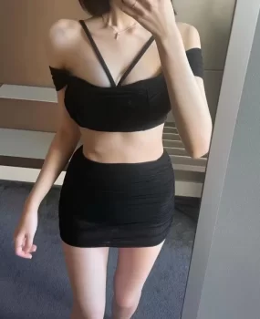 南宁约漂亮黑丝妹妹全套调情做爱