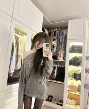 女装店黑丝长腿淑女柔情导购员姐姐