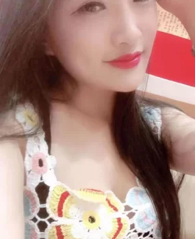 万种风情的妹子