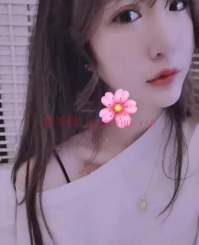 极品00后刚下水兼职宝贝